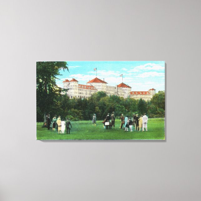 Mount Washington Hotel View of Golf Gallery Canvas Print (Front)