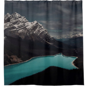 MOUNTAIN ALPS SURROUNDING BODY OF WATER
