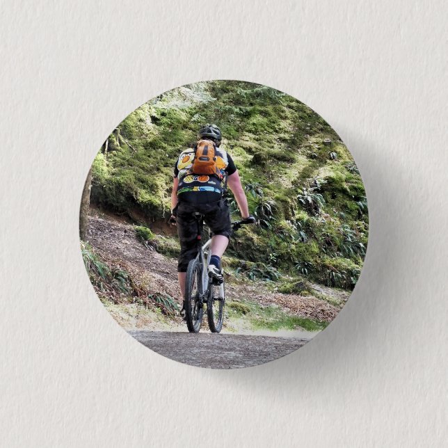 MOUNTAIN BIKING 1 INCH ROUND BUTTON (Front)