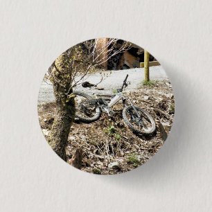 MOUNTAIN BIKING 1 INCH ROUND BUTTON