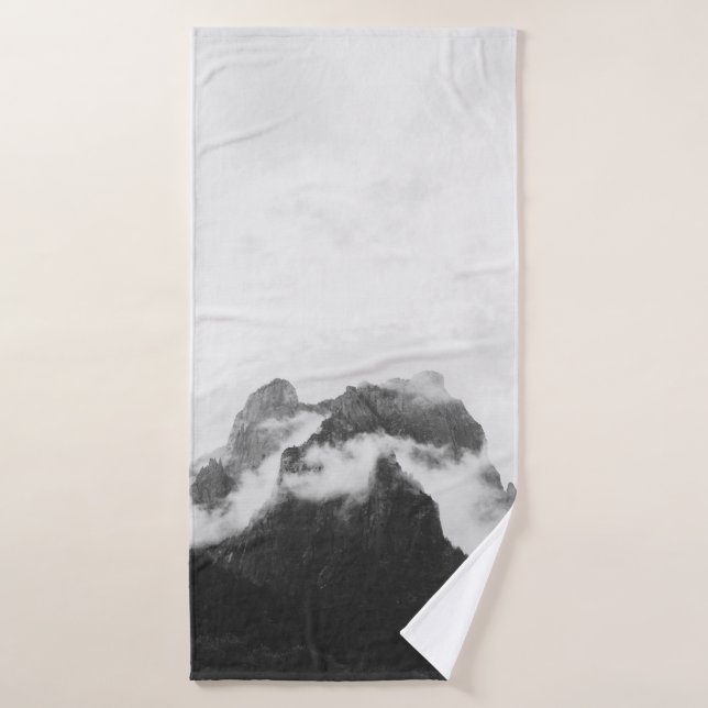 MOUNTAIN UNDER WHITE CLOUD DURING DAYTIME BATH TOWEL (Bath Towel)