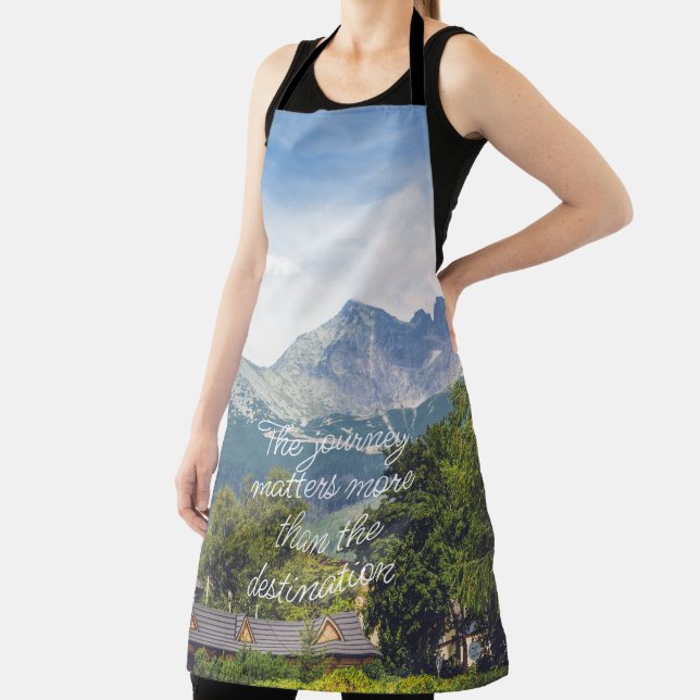 Mountain view apron (Insitu)