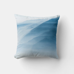 MOUNTAINS THROW PILLOW
