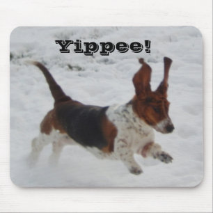 Mousepad with Jumping Basset Hound "Yippee"
