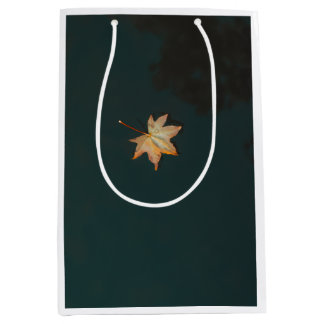 Moyen Sac Cadeau Feuille d'Érable d'Automne