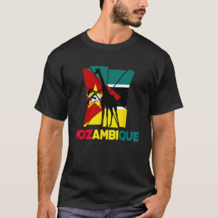 Mozambican Mozambique Mozambican Flag Giraffe Silh T-Shirt