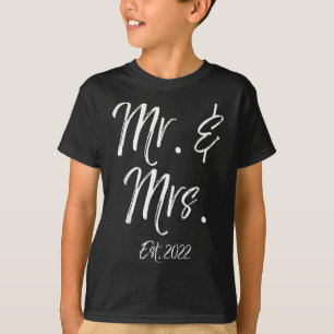 Mr. & Mrs. Est. 2022 Gift Couples Matching Ann T-Shirt