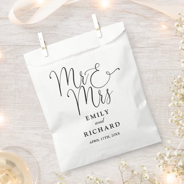 Mr And Mrs Elegant Modern Black And White Wedding Favour Bag (Clipped)
