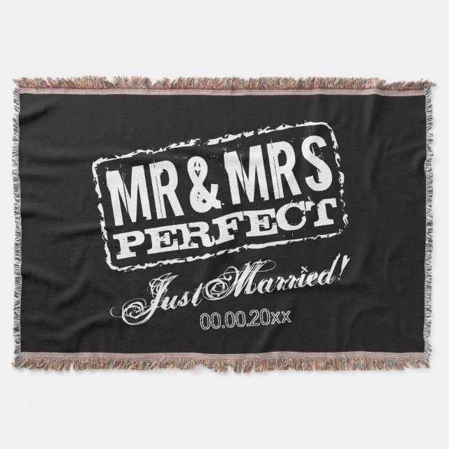 Mr and Mrs Just Married blanket gift for newlyweds (Front)