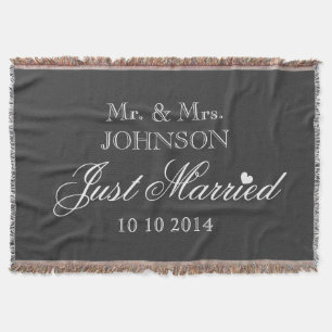 Mr and Mrs just married throw blanket for newlywed