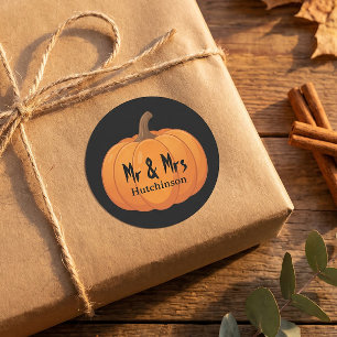 Mr and Mrs Pumkin Halloween Wedding Classic Round Sticker