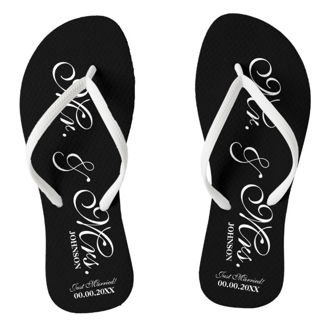 Mr and Mrs wedding flip flops for bride and groom (Footbed)