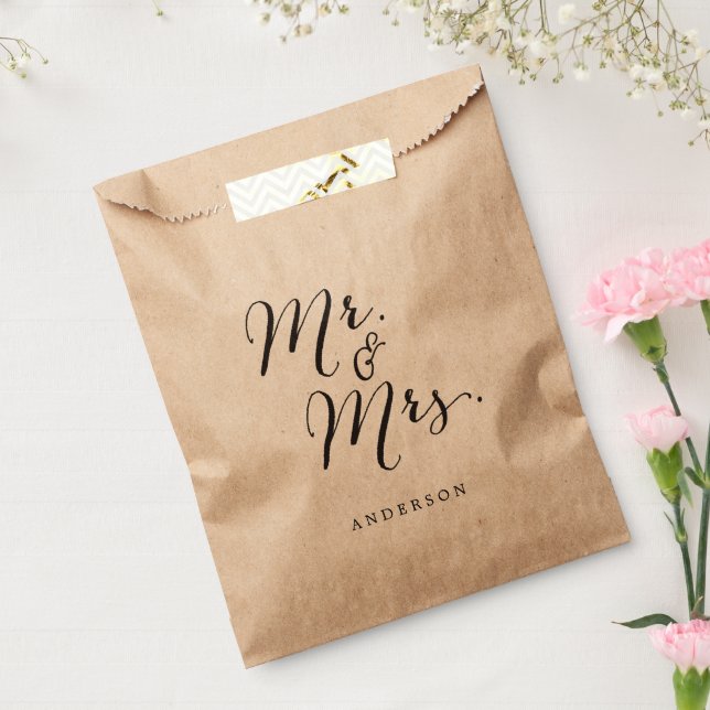 Mr & Mrs Classic Script Calligraphy Name Wedding Favour Bag (Sealed)