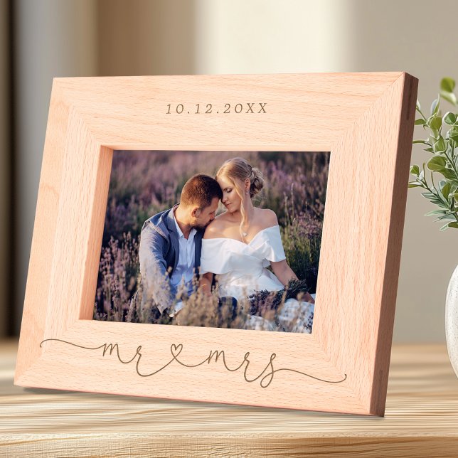 Mr Mrs Heart Personalized Wedding Etched Frames (Shown on a 7" x 5" Landscape size)