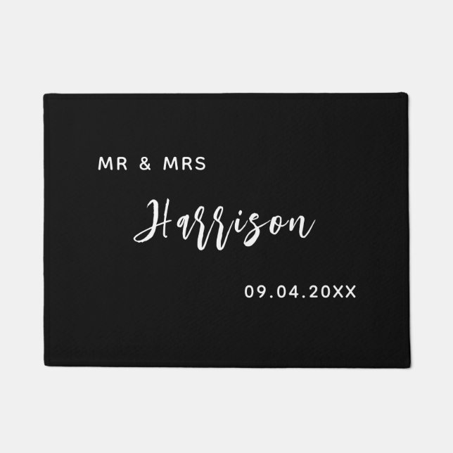 Mr & Mrs Monogram Handwritten Modern Black Doormat (Front)