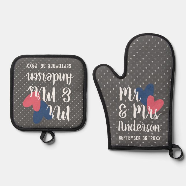 Mr & Mrs Personalized Oven Mitt & Pot Holder Set (Front)
