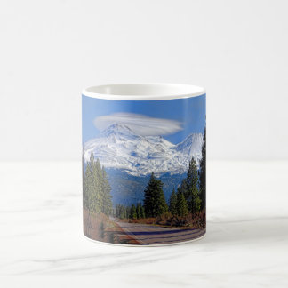 MT SHASTA WITH LENTICULAR COFFEE MUG