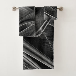 Much twisted with grey grooves on dark background bath towel set