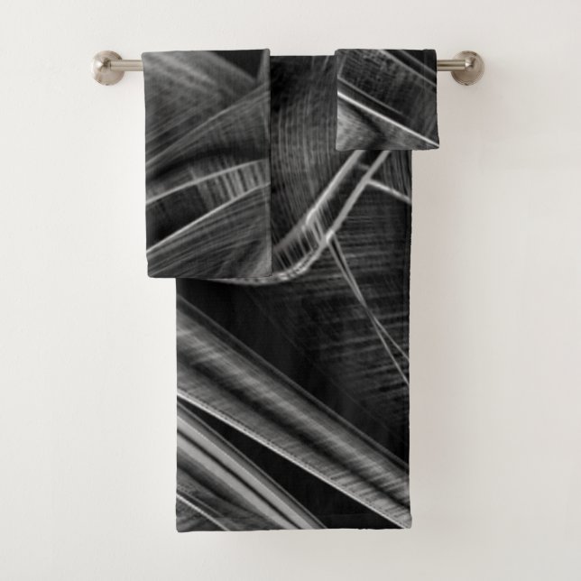 Much twisted with grey grooves on dark background bath towel set (Insitu)