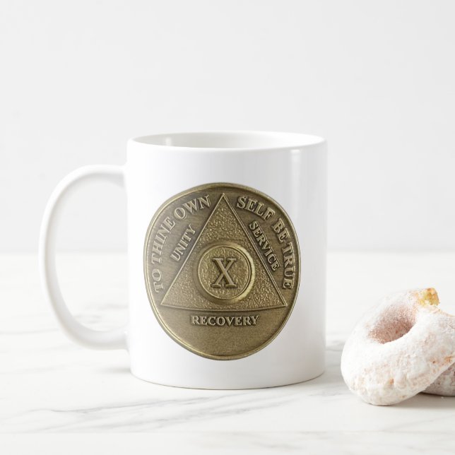 Mug 10 ans médaillon Sober pièce joyeux anniversaire (Avec donut)