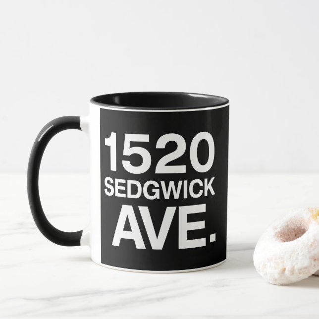 MUG 1520 SEDGWICK AVE. (Avec donut)