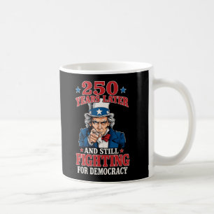 Mug 250 ans plus tard et toujours en lutte pour la dém