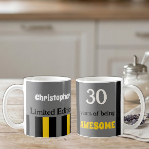 Mug 30 ans de folie nom gris jaune