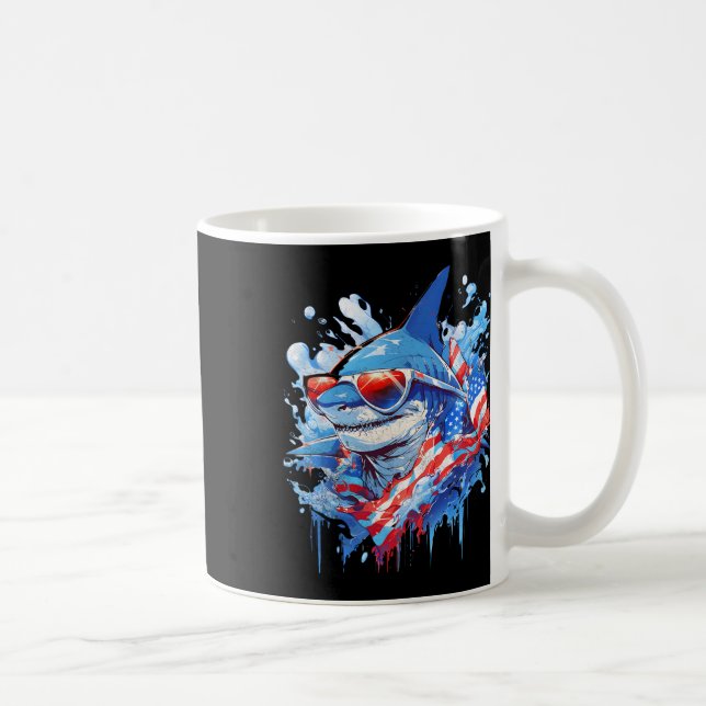 Mug 4 juillet Patriotic Funny Shark Sungles Independen (Droite)