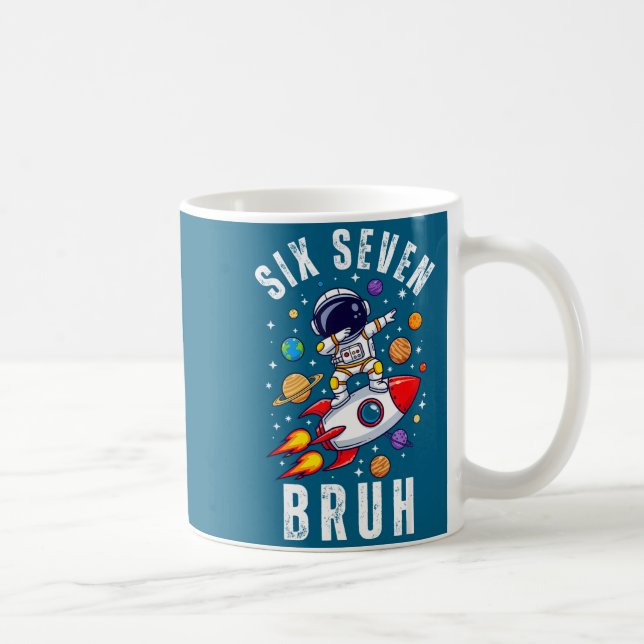 Mug 67 Meme Astronaut Dabbing In Space Funny Six Seven (Droite)