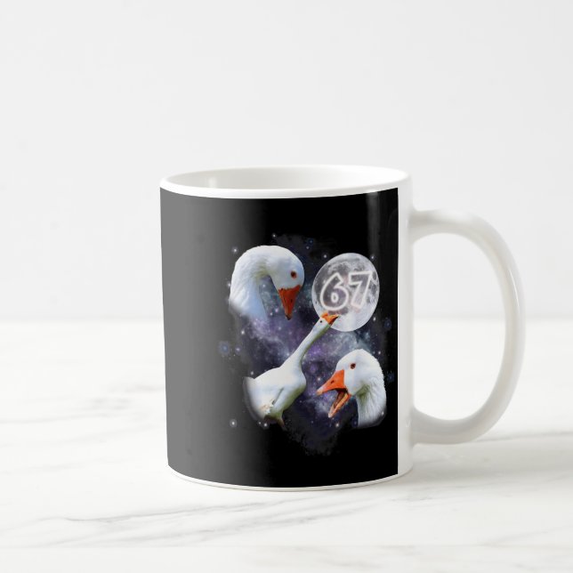 Mug 67 Meme Goose Howling At The Moon Funny Six Seven  (Droite)