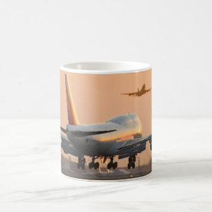 MUG 747 AIRLINER