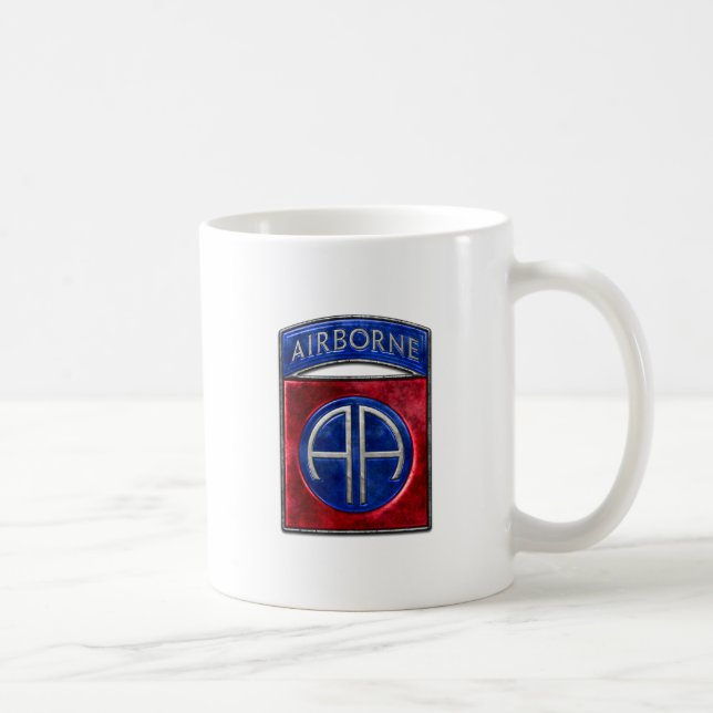Mug 82e Bataille de café blanc Fort Bragg (Droite)