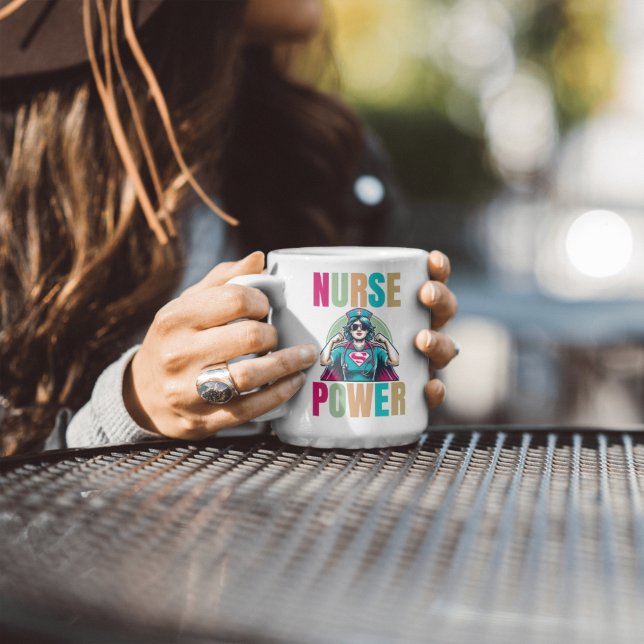 MUG ALIMENTATION INFIRMIÈRE (NURSE POWER MUG)