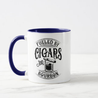 Mug Alimenté Par Les Cigares Et Bourbon