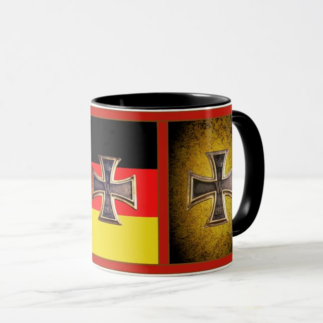 Mug Allemand, croix de fer sur le drapeau allemand, (Devant droit)