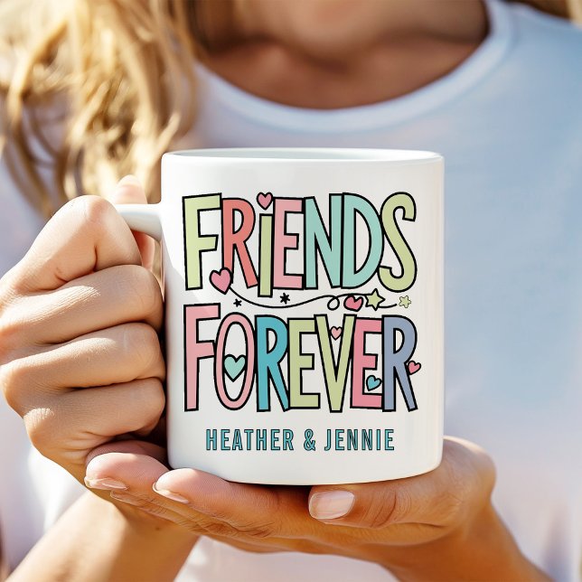 Mug Amis de la typographie perpétuelle avec des noms (Créateur téléchargé)