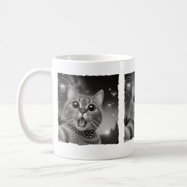 Mug Amusant Alien Enlèvement de chats surpris OVNI Amo (Gauche)