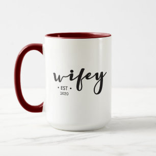 Mug Année personnalisée Script moderne Wifey