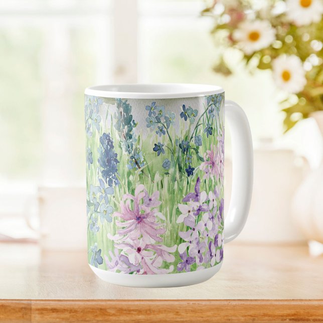 Mug Aquarelle monochrome bleu violet prairie (In situ kitchen table)