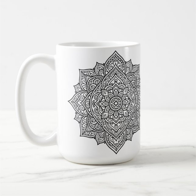 Mug Art mandala aux lignes noires complexes (Gauche)