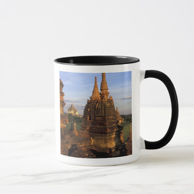 Mug Asie, Myanmar, Bagan. Temples antiques et (Droite)