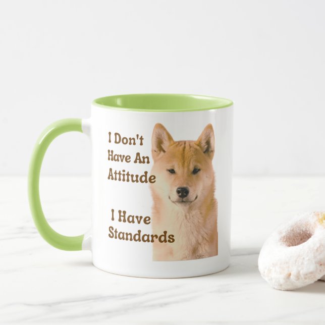 Mug Attitude et normes du chien de Shiba Inu (Avec donut)