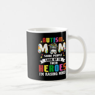 Mug Autisme Maman Certaines personnes regardent vers l
