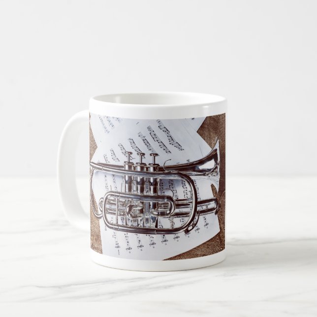 Mug avec l'image d'un cornet (Devant gauche)
