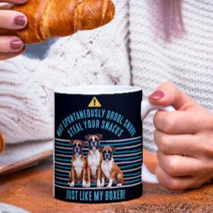 Mug Avertissement de drolage de chien de boxer drôle