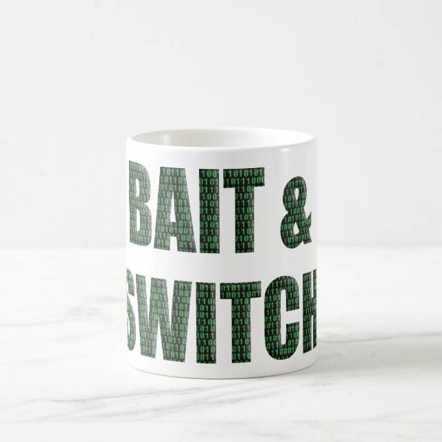 Mug « Bait and Switch » avec une superposition de code (Centre)