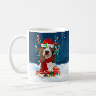 Mug Basset Hound Dog en neige avec cadeaux de Noël