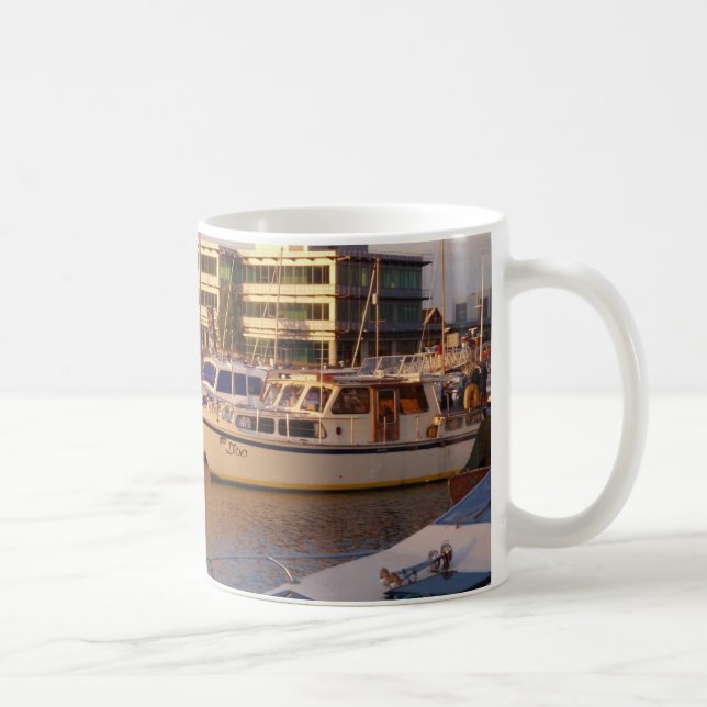 Mug Bateaux Dans Une Marina (Droite)