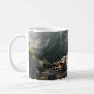 Mug BÂTIMENT EN BÉTON Brown ET BLANC PRÈS DU CORPS DE