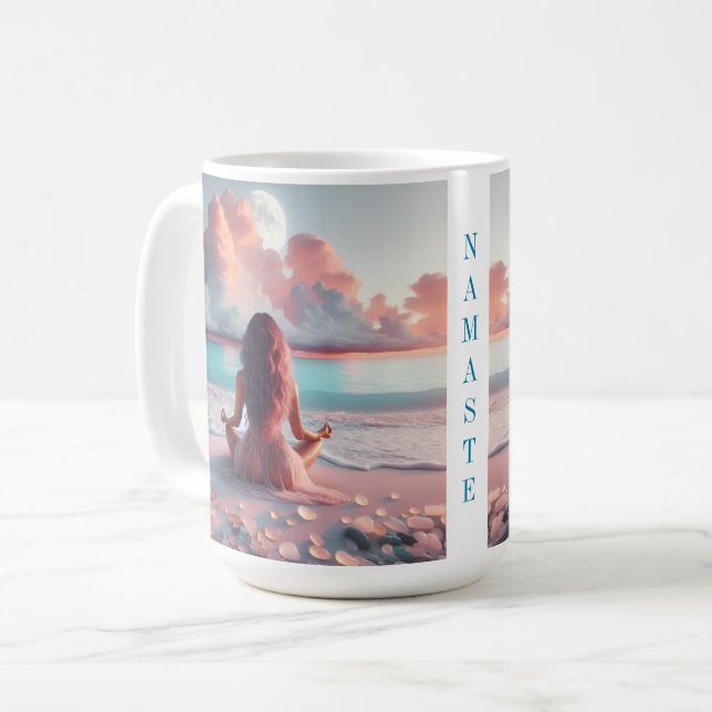 Mug Belle femme méditant sur la plage vierge (Devant gauche)